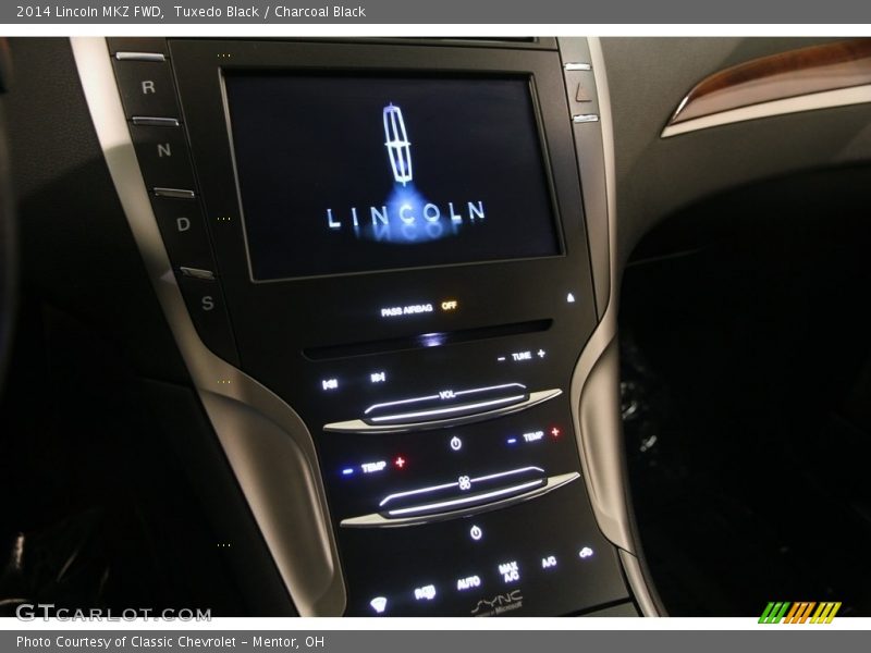 Tuxedo Black / Charcoal Black 2014 Lincoln MKZ FWD