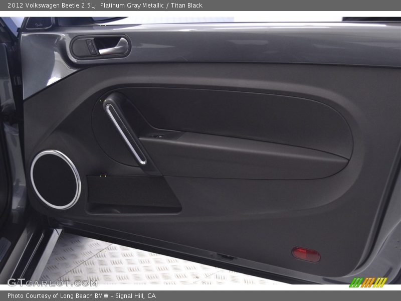 Platinum Gray Metallic / Titan Black 2012 Volkswagen Beetle 2.5L