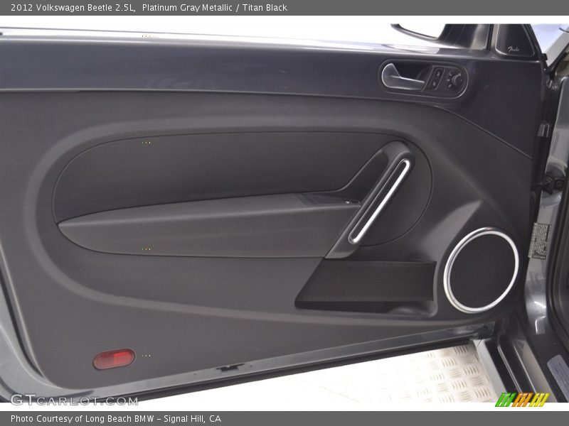 Platinum Gray Metallic / Titan Black 2012 Volkswagen Beetle 2.5L