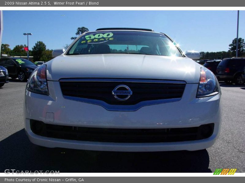Winter Frost Pearl / Blond 2009 Nissan Altima 2.5 S