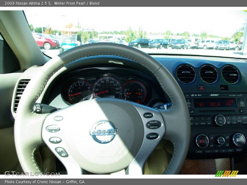Winter Frost Pearl / Blond 2009 Nissan Altima 2.5 S