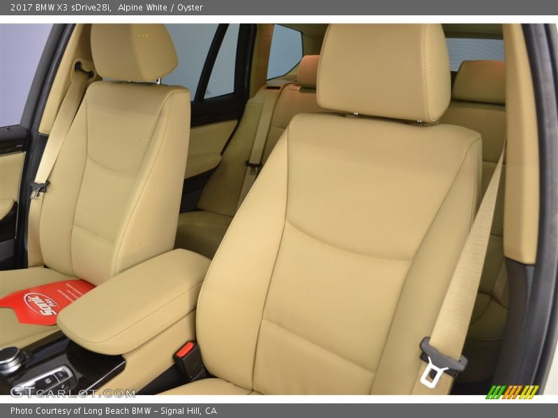 Alpine White / Oyster 2017 BMW X3 sDrive28i