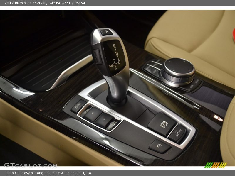 Alpine White / Oyster 2017 BMW X3 sDrive28i