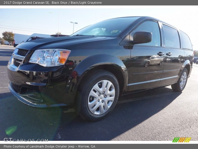 Black Onyx / Black/Light Graystone 2017 Dodge Grand Caravan SE
