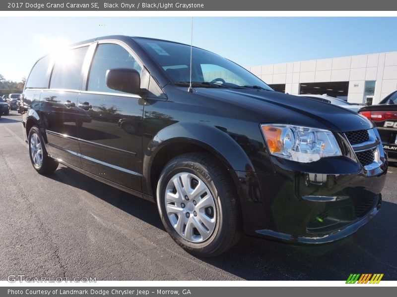 Black Onyx / Black/Light Graystone 2017 Dodge Grand Caravan SE