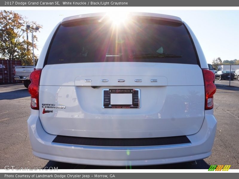 White Knuckle / Black/Light Graystone 2017 Dodge Grand Caravan SE