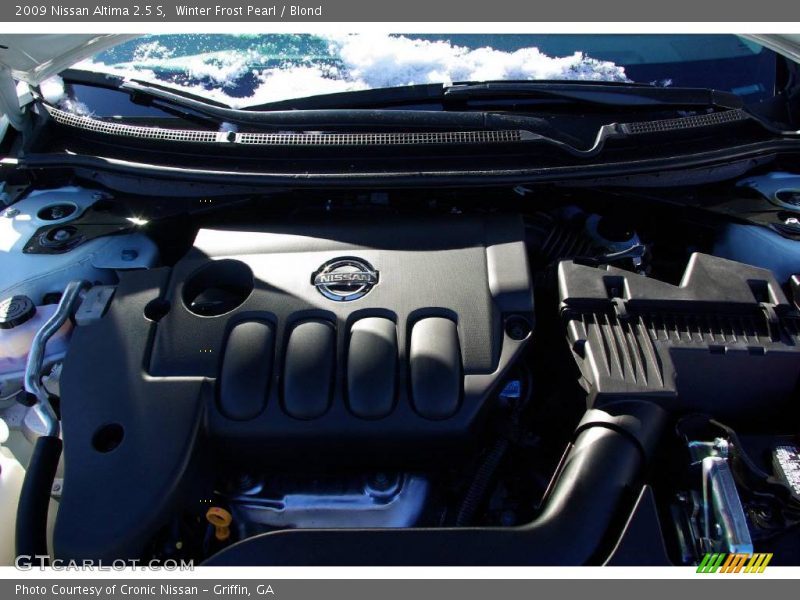 Winter Frost Pearl / Blond 2009 Nissan Altima 2.5 S