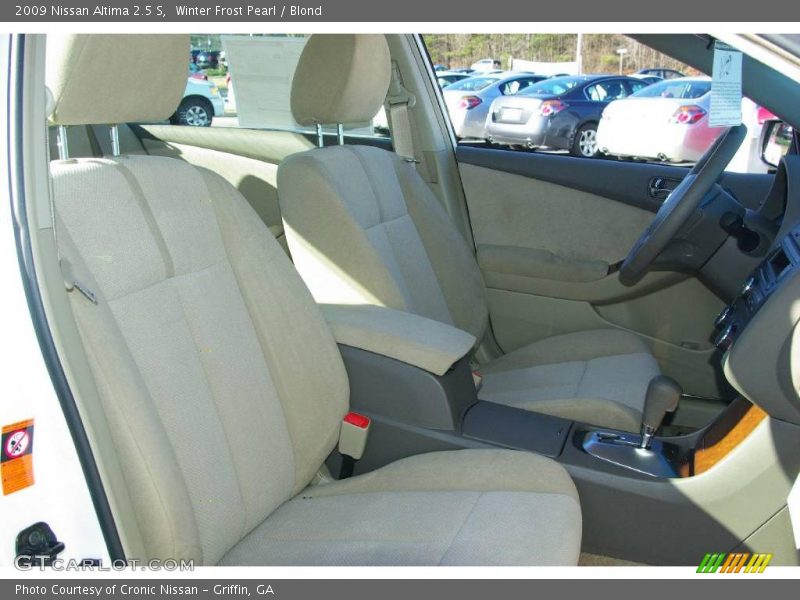 Winter Frost Pearl / Blond 2009 Nissan Altima 2.5 S