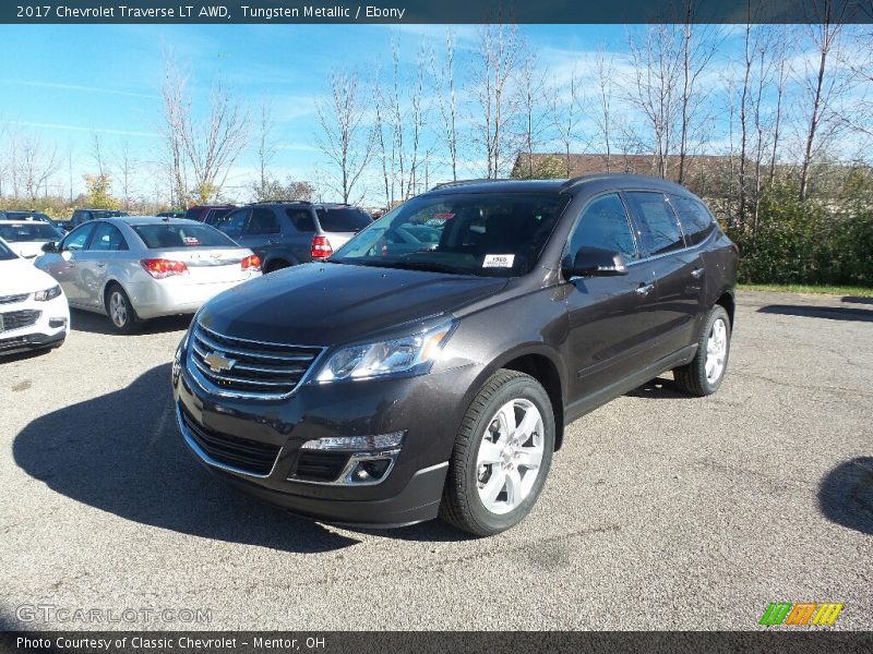 Tungsten Metallic / Ebony 2017 Chevrolet Traverse LT AWD