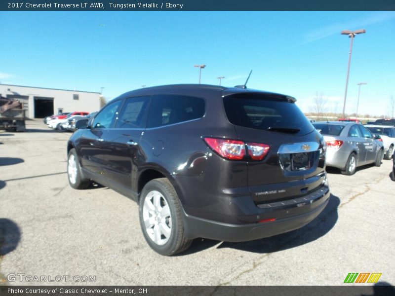 Tungsten Metallic / Ebony 2017 Chevrolet Traverse LT AWD