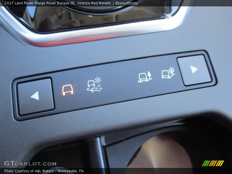 Controls of 2017 Range Rover Evoque SE