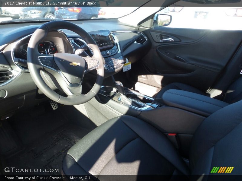 Summit White / Jet Black 2017 Chevrolet Malibu LT