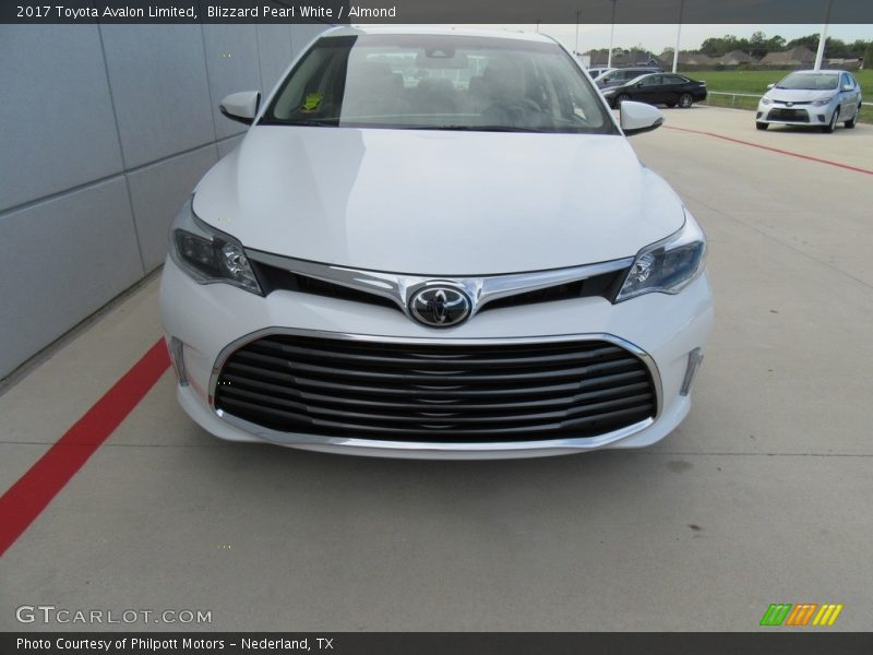 Blizzard Pearl White / Almond 2017 Toyota Avalon Limited