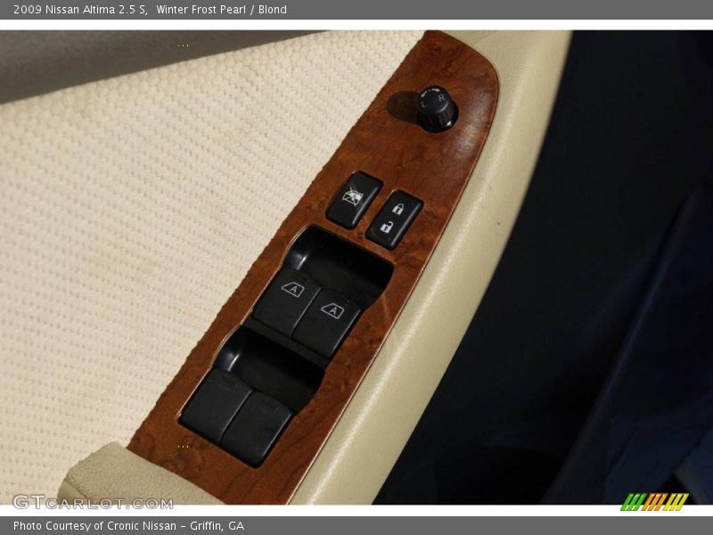 Winter Frost Pearl / Blond 2009 Nissan Altima 2.5 S