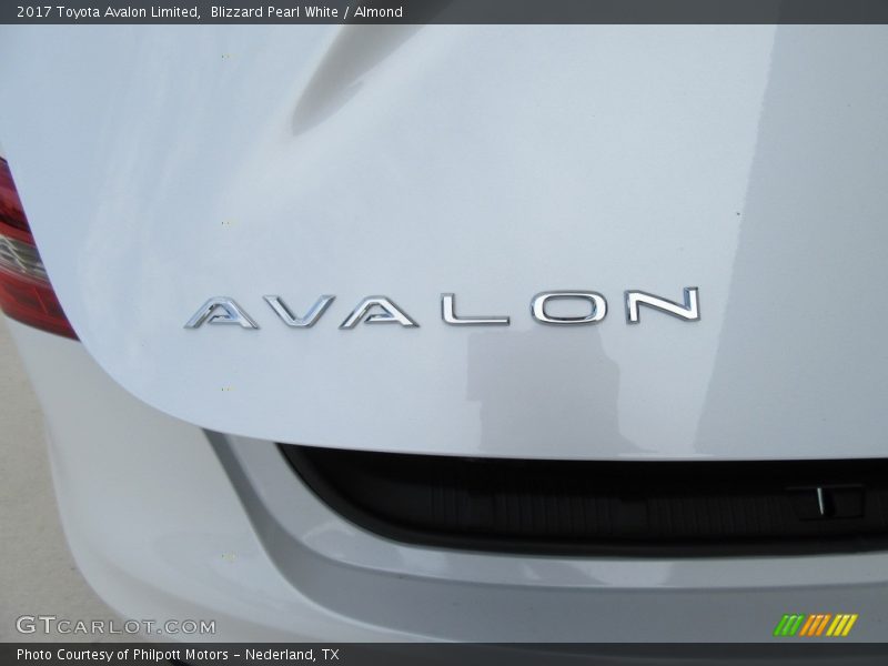  2017 Avalon Limited Logo