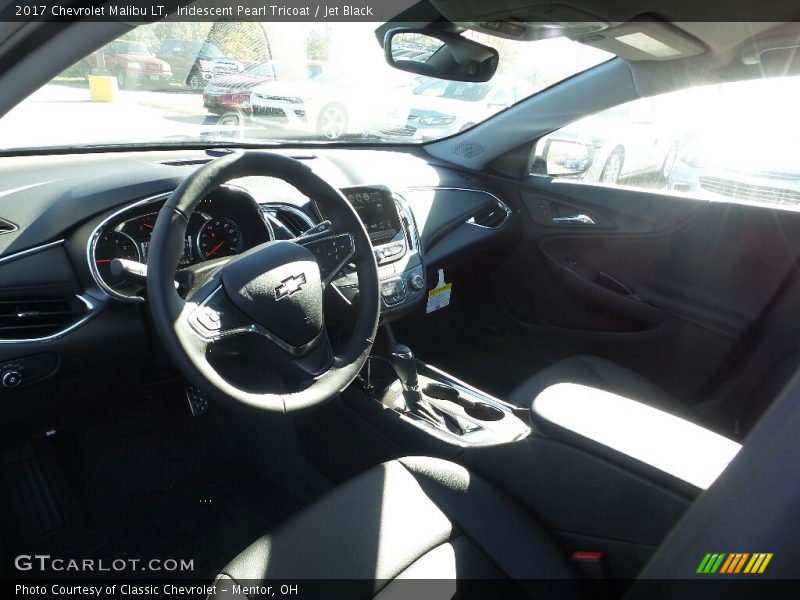 Iridescent Pearl Tricoat / Jet Black 2017 Chevrolet Malibu LT