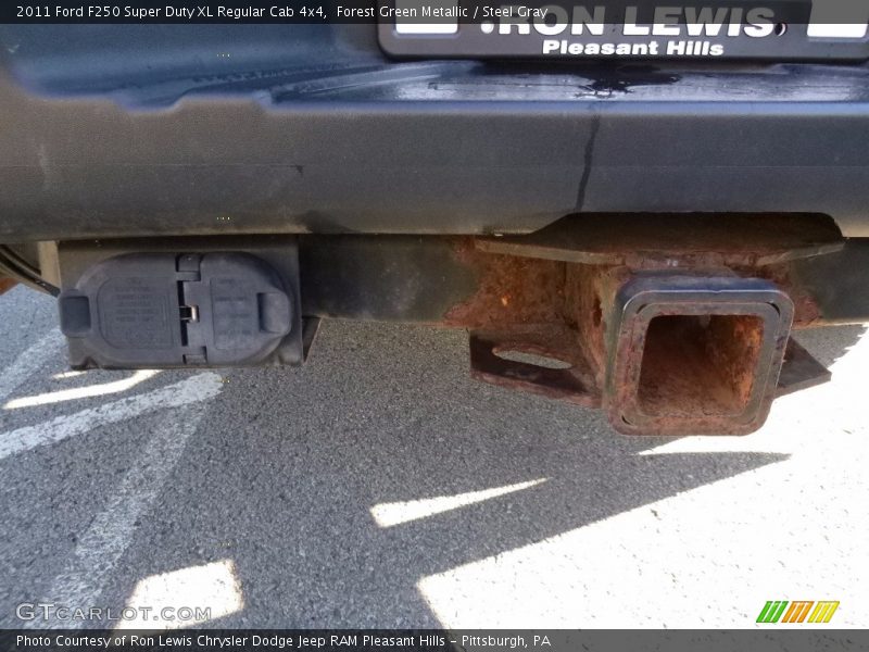 Forest Green Metallic / Steel Gray 2011 Ford F250 Super Duty XL Regular Cab 4x4