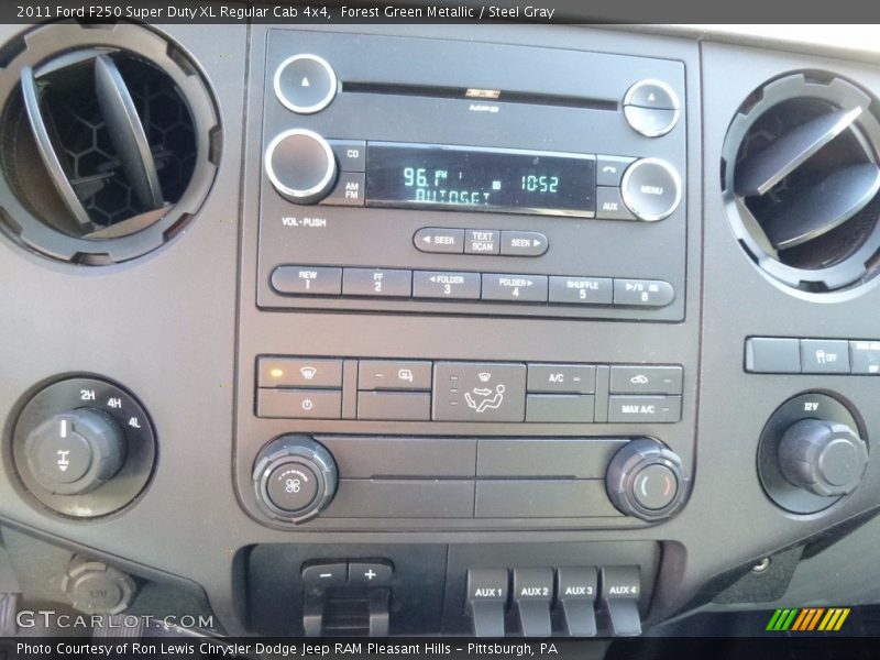 Forest Green Metallic / Steel Gray 2011 Ford F250 Super Duty XL Regular Cab 4x4