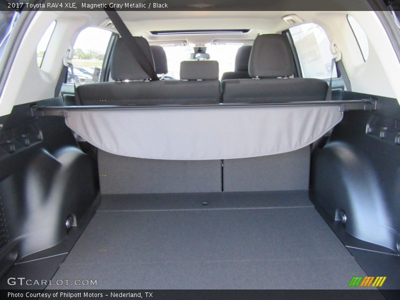Magnetic Gray Metallic / Black 2017 Toyota RAV4 XLE