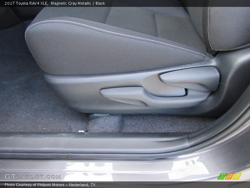 Magnetic Gray Metallic / Black 2017 Toyota RAV4 XLE