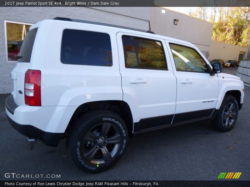 Bright White / Dark Slate Gray 2017 Jeep Patriot Sport SE 4x4