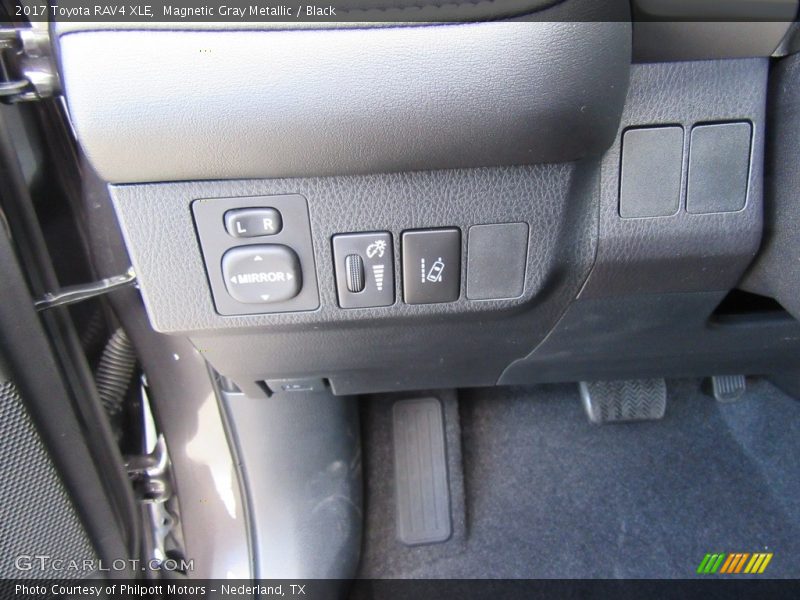 Magnetic Gray Metallic / Black 2017 Toyota RAV4 XLE