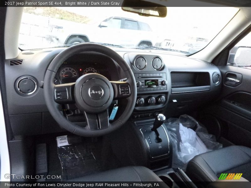 Bright White / Dark Slate Gray 2017 Jeep Patriot Sport SE 4x4