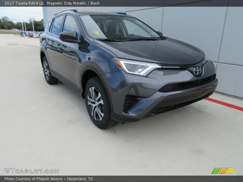 Front 3/4 View of 2017 RAV4 LE
