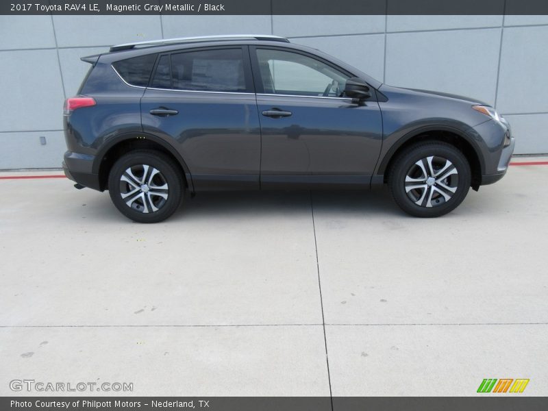 Magnetic Gray Metallic / Black 2017 Toyota RAV4 LE