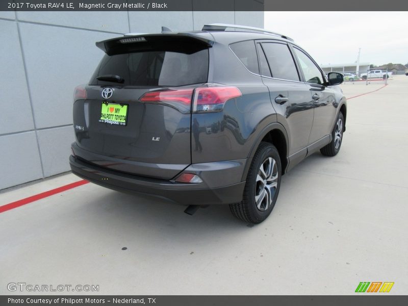 Magnetic Gray Metallic / Black 2017 Toyota RAV4 LE