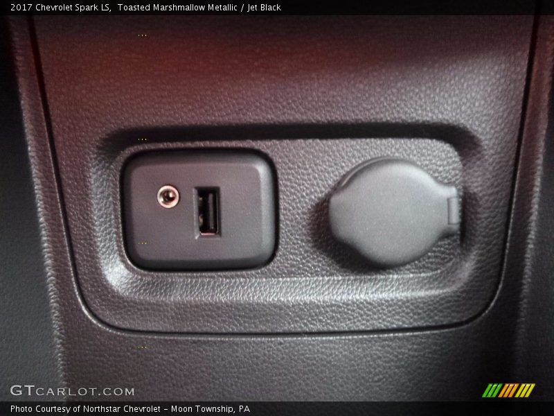 Toasted Marshmallow Metallic / Jet Black 2017 Chevrolet Spark LS