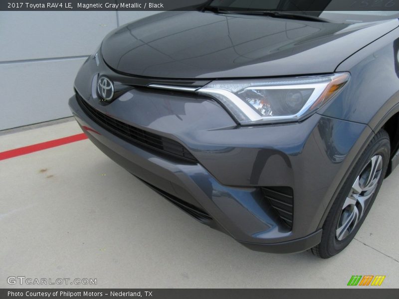 Magnetic Gray Metallic / Black 2017 Toyota RAV4 LE