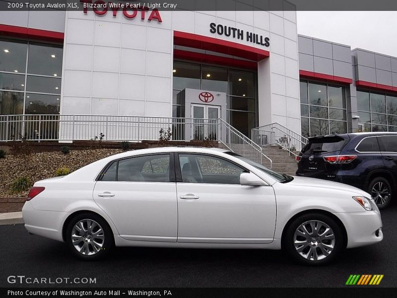Blizzard White Pearl / Light Gray 2009 Toyota Avalon XLS