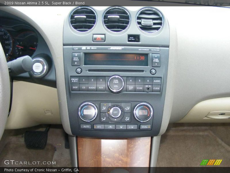 Super Black / Blond 2009 Nissan Altima 2.5 SL