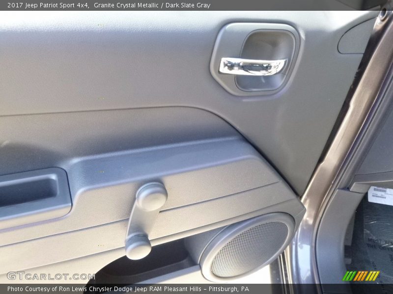 Granite Crystal Metallic / Dark Slate Gray 2017 Jeep Patriot Sport 4x4