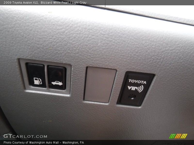 Blizzard White Pearl / Light Gray 2009 Toyota Avalon XLS