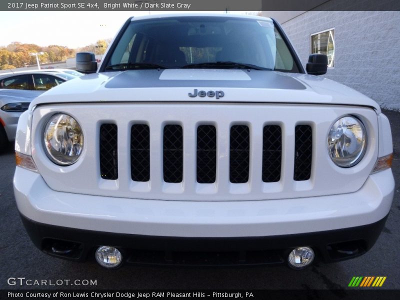 Bright White / Dark Slate Gray 2017 Jeep Patriot Sport SE 4x4