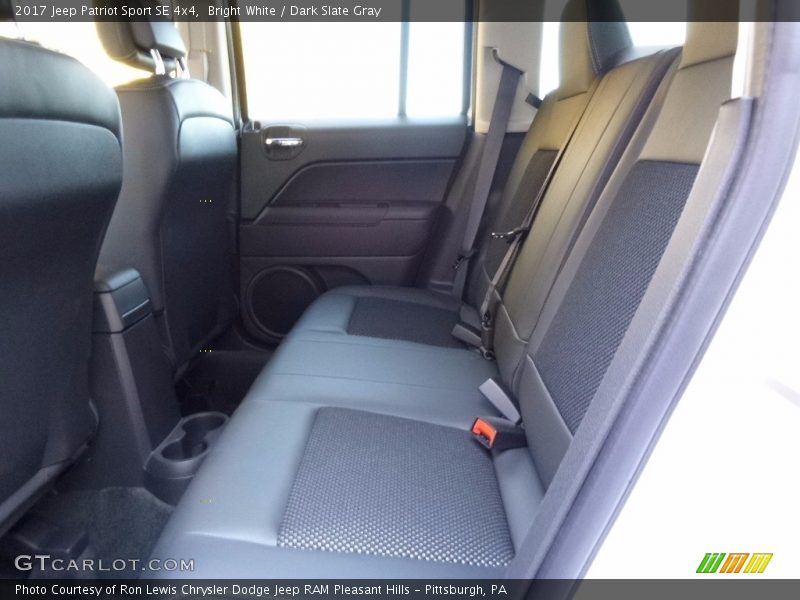 Bright White / Dark Slate Gray 2017 Jeep Patriot Sport SE 4x4