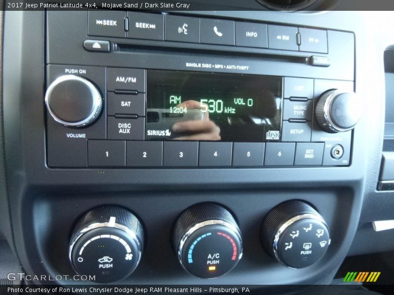 Mojave Sand / Dark Slate Gray 2017 Jeep Patriot Latitude 4x4