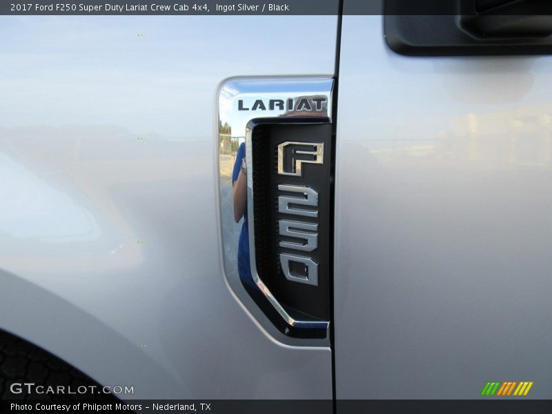  2017 F250 Super Duty Lariat Crew Cab 4x4 Logo