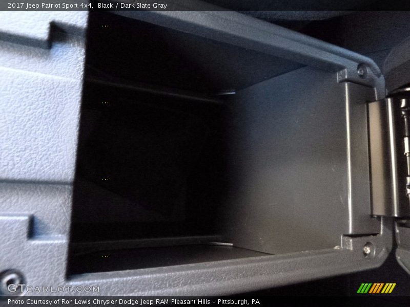 Black / Dark Slate Gray 2017 Jeep Patriot Sport 4x4