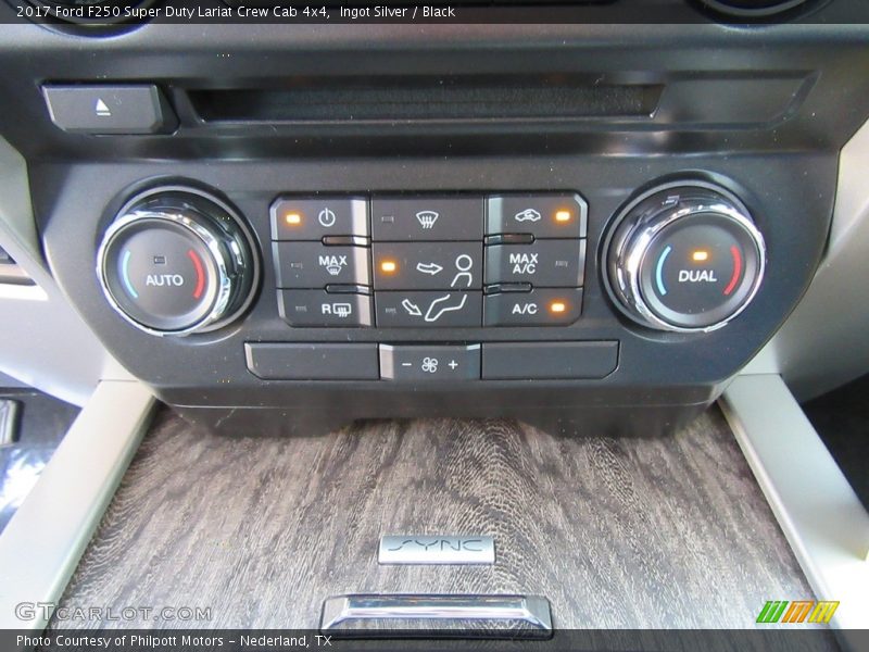Controls of 2017 F250 Super Duty Lariat Crew Cab 4x4