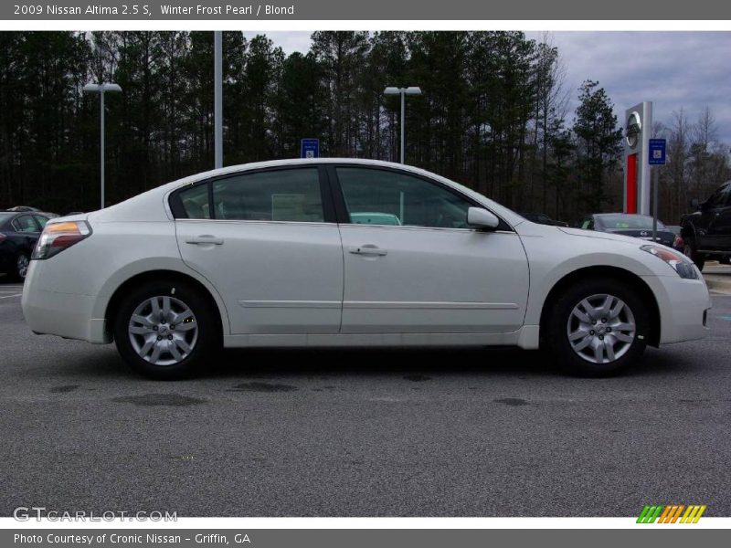 Winter Frost Pearl / Blond 2009 Nissan Altima 2.5 S