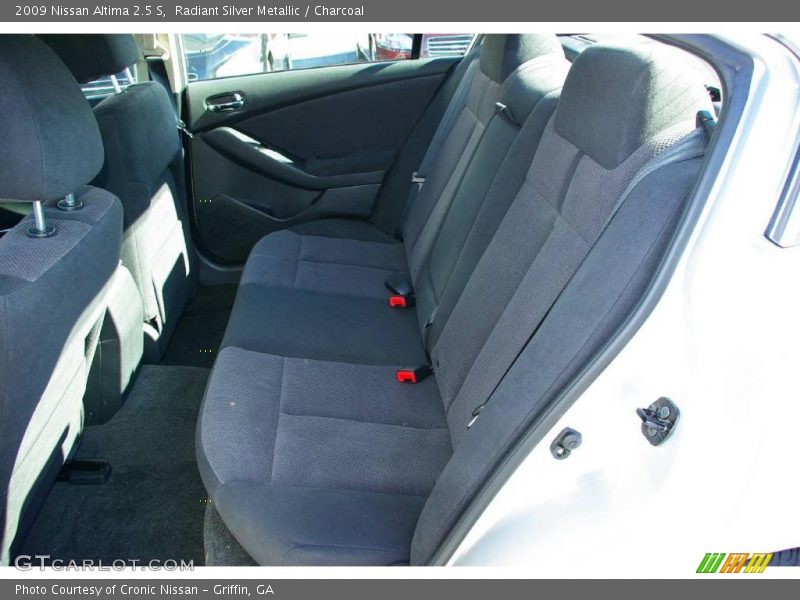 Radiant Silver Metallic / Charcoal 2009 Nissan Altima 2.5 S