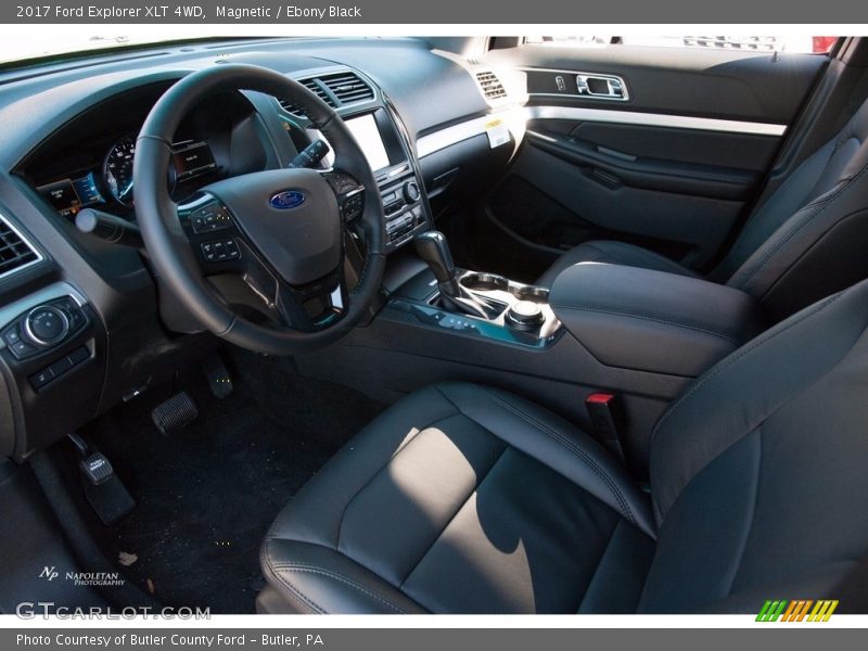 Magnetic / Ebony Black 2017 Ford Explorer XLT 4WD