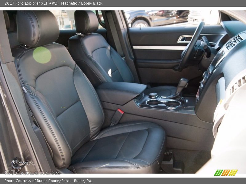 Magnetic / Ebony Black 2017 Ford Explorer XLT 4WD
