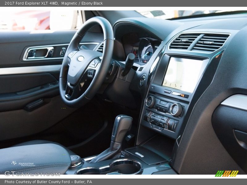 Magnetic / Ebony Black 2017 Ford Explorer XLT 4WD