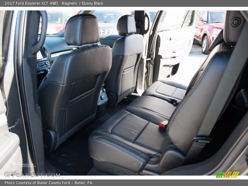 Magnetic / Ebony Black 2017 Ford Explorer XLT 4WD