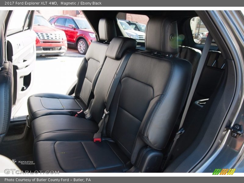 Magnetic / Ebony Black 2017 Ford Explorer XLT 4WD