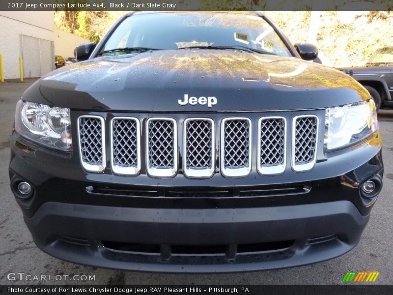 Black / Dark Slate Gray 2017 Jeep Compass Latitude 4x4